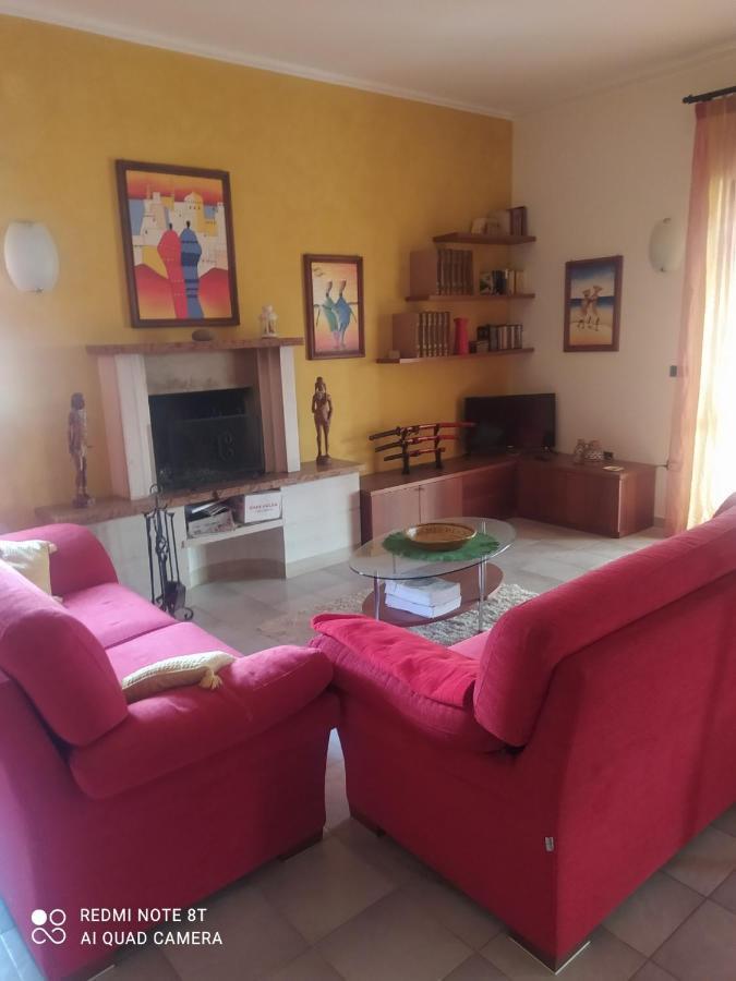 Villa Casa Ginefra à Tito Extérieur photo
