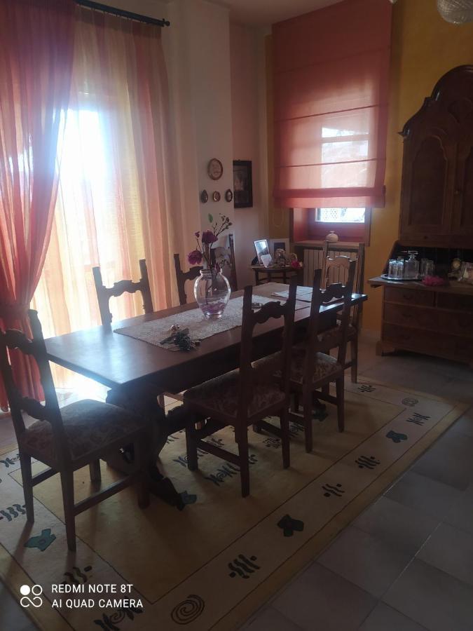 Villa Casa Ginefra à Tito Extérieur photo