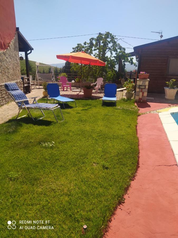 Villa Casa Ginefra à Tito Extérieur photo